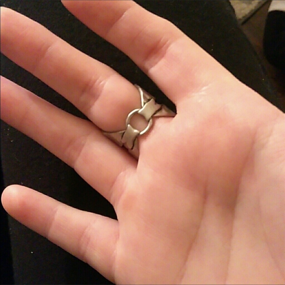 ⭐️SALE⭐️Hammered Boho Statement Ring - Picture 4 of 4